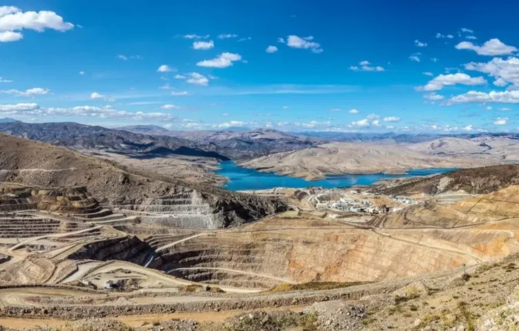 Anagold Madencilik kimin?