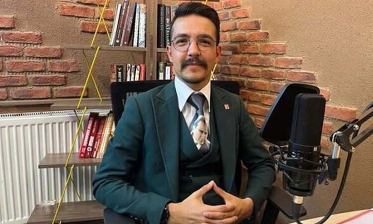 CHP'li başkan adayına bıçaklı saldırı 1 CHP’li başkan adayına bıçaklı saldırı