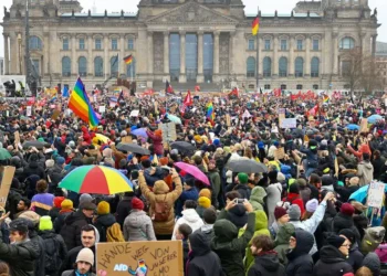 Almanya, aşırı sağa karşı ayakta