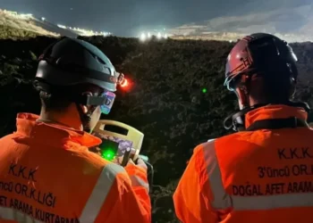 Erzincan’daki arama kurtarma çalışmalarına ordu da katıldı