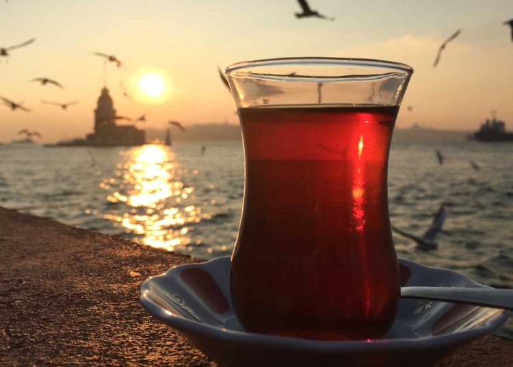 Araştırma: Çay içmek yaşlanmayı yavaşlatıyor mu? 1 Araştırma: Çay içmek yaşlanmayı yavaşlatıyor mu?