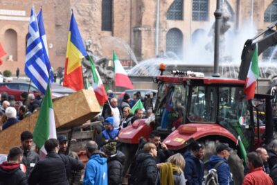 Avrupa’da mazot ve gübre fiyatları protestosu büyüyor! Türk çiftçisi ne yapsın?