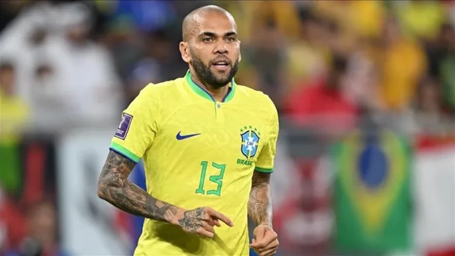 Dani Alves'e 4 yıl 6 ay 'cinsel saldırı' cezası 1 Dani Alves’e 4 yıl 6 ay ‘cinsel saldırı’ cezası