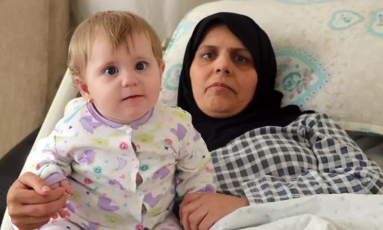 Depremin 'mucize bebeği' Vatin, yine annesinden ayrıldı 1 Depremin ‘mucize bebeği’ Vatin, yine annesinden ayrıldı