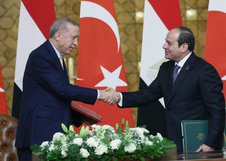 Erdoğan 12 yıl sonra Mısır'da: 'Darbeci' Sisi, 'değerli kardeşim' oldu 1 Erdoğan 12 yıl sonra Mısır’da: ‘Darbeci’ Sisi, ‘değerli kardeşim’ oldu
