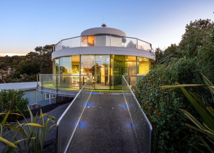 360 derece dönen ev satılığa çıkarıldı: “Zamanının ötesinde”