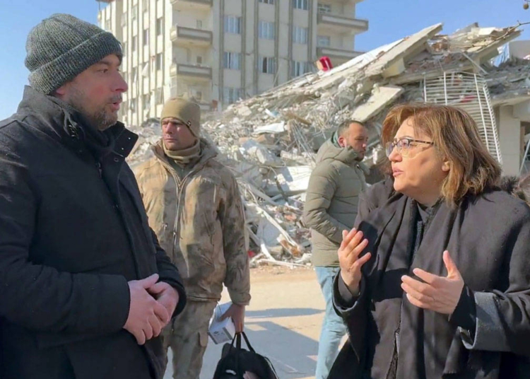 Depremzedeler konteynerde kalıyor: Gaziantep'te belediye 1,1 milyon TL’ye tanıtım filmi çektiriyor 1 Depremzedeler konteynerde kalıyor: Gaziantep’te belediye 1,1 milyon TL’ye tanıtım filmi çektiriyor