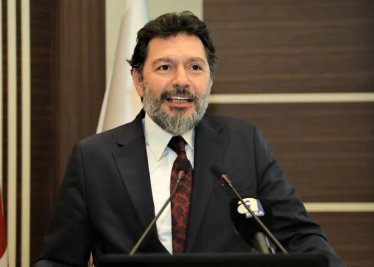 Hakan Atilla: İyi ki Ankara'nın dediğini yapmamışım, yoksa hala hapisteydim 1 Hakan Atilla, Bakanlığa açtığı davayı kazandı