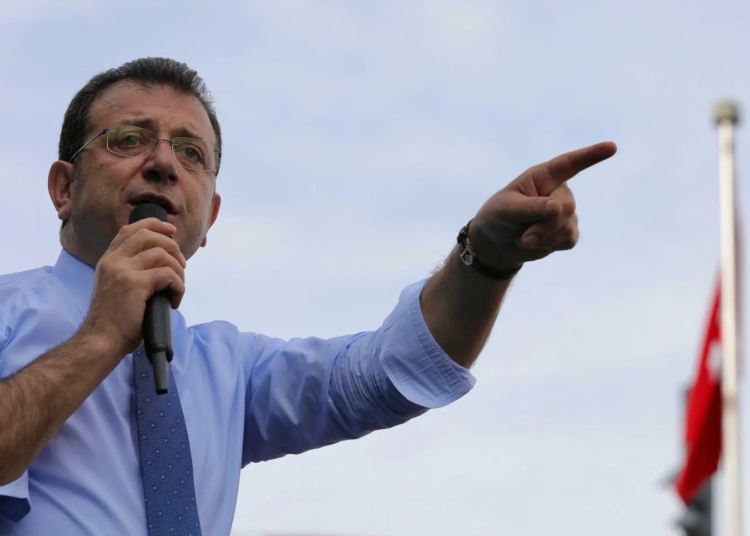 Ekrem İmamoğlu, Şevki Yılmaz’ın işe yerleştirilen ‘sülalesini’ açıkladı