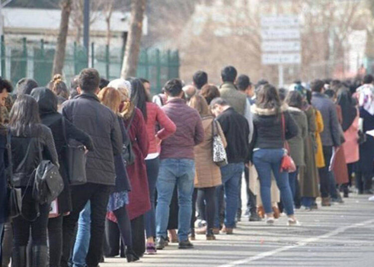 Gerçek işsiz sayısı TÜİK’in açıkladığının üç katı! 1 Gerçek işsiz sayısı TÜİK’in açıkladığının üç katı!