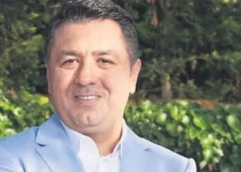 Ayla ve Müslüm’ün yapımcısı Mustafa Uslu: ‘Ailemle Türkiye’yi terk ediyorum’