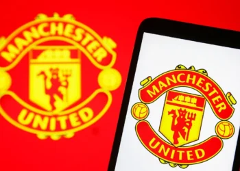Manchester United yönetimi, kulübün yüzde 25’inin satışına onay verdi