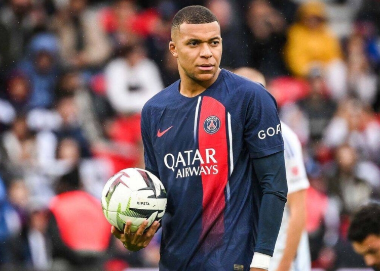Fransız yıldız Mbappe, Real Madrid ile anlaştı 1 Fransız yıldız Mbappe, Real Madrid ile anlaştı
