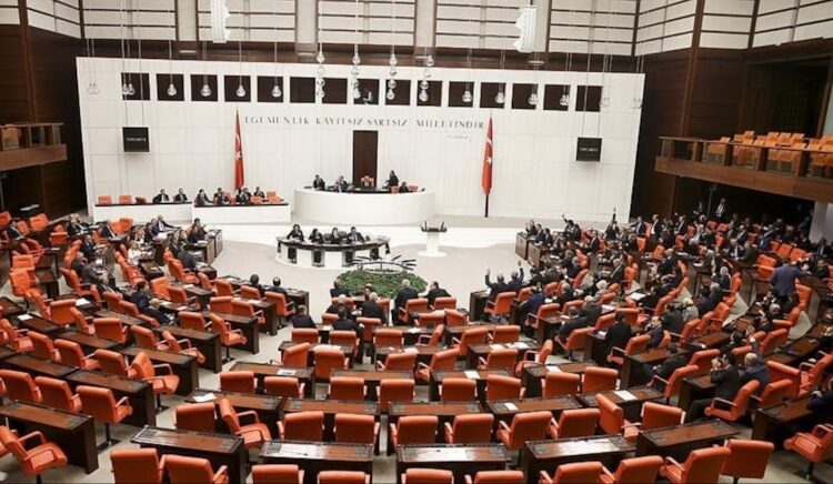 Yeni yargı paketi TBMM’ye sunuldu