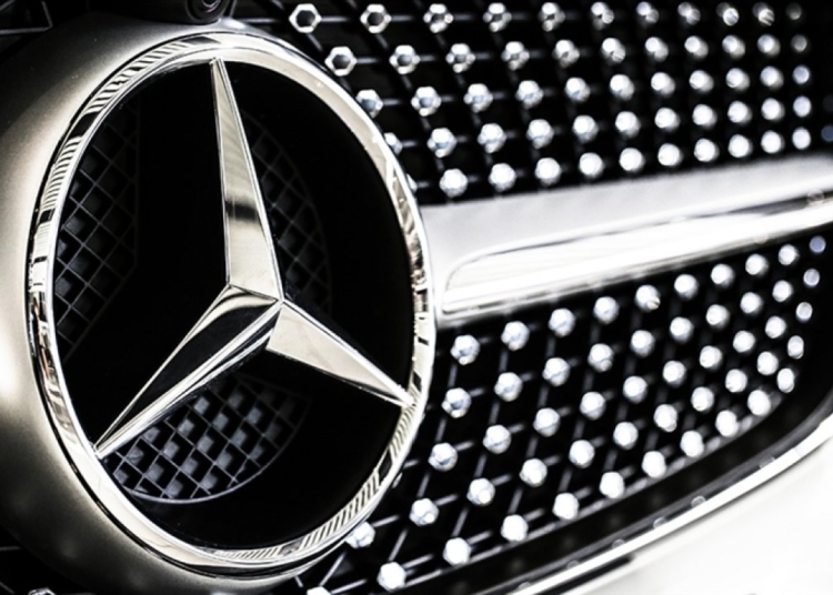Mercedes, "potansiyel yangın riski" nedeniyle 250 bin aracını geri çağıracak 1 Mercedes, “potansiyel yangın riski” nedeniyle 250 bin aracını geri çağıracak
