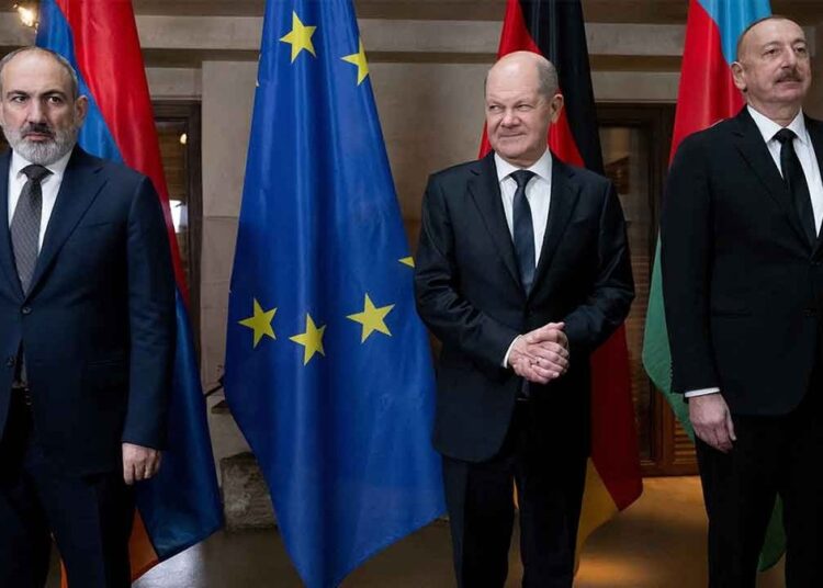 Almanya, Aliyev ve Paşinyan'ı bir araya getirdi 1 Almanya, Aliyev ve Paşinyan’ı bir araya getirdi