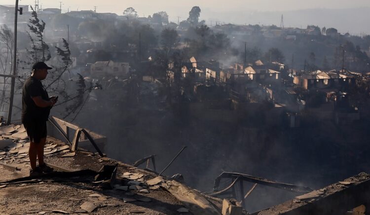 Şili’de durum ağırlaşıyor! 64 ölü, 1400 ev yandı 1 Şili’de durum ağırlaşıyor! 64 ölü, 1400 ev yandı