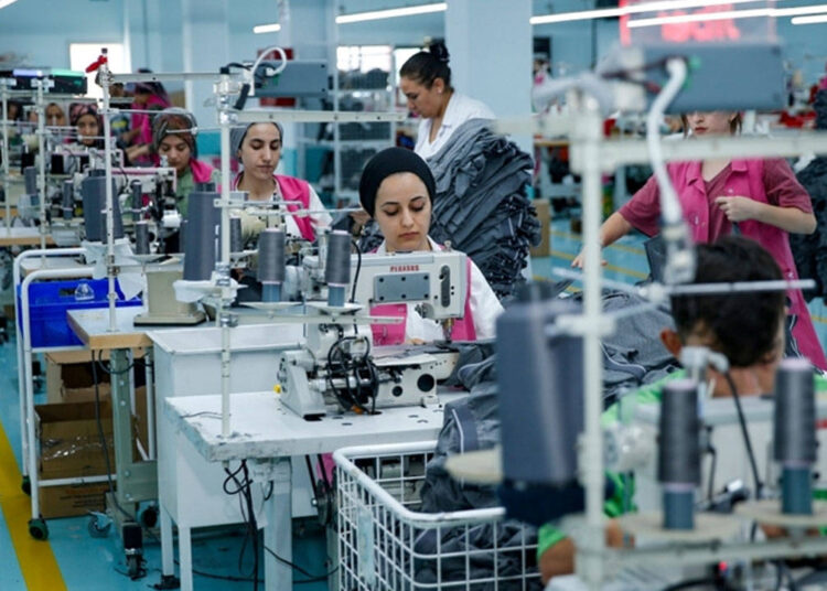 Yüksek enflasyon tekstilde krizi büyütüyor! İşletmeler bir bir kapanıyor 1 Yüksek enflasyon tekstilde krizi büyütüyor! İşletmeler bir bir kapanıyor