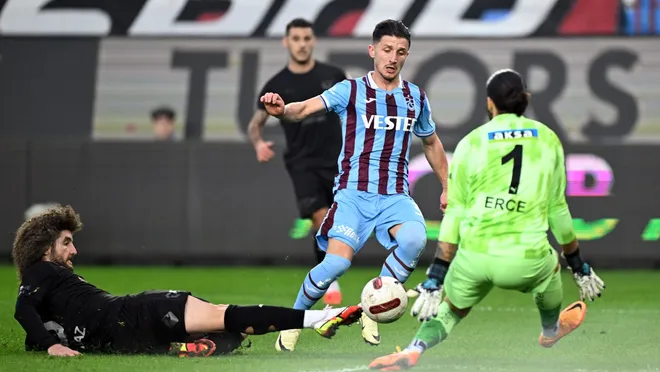 Trabzonspor, 5 maçlık puan hasretine son verdi 1 Trabzonspor, 5 maçlık puan hasretine son verdi