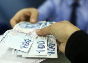 AK Partili vekilin oğlu, yoksulun yardımına başvurmuş