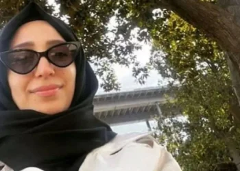 Fakirlere ‘sabır’ çağrısı yapan Diyanet İşleri Başkanı Erbaş’ın kızından ‘lüks dertlerine’ şiir