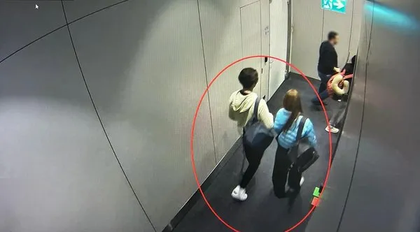 Ünlü yazar, lüks araçla kaza yapan 16 yaşındaki oğlunu yurt dışına kaçırdı 1 Ünlü yazar, lüks araçla kaza yapan 16 yaşındaki oğlunu yurt dışına kaçırdı