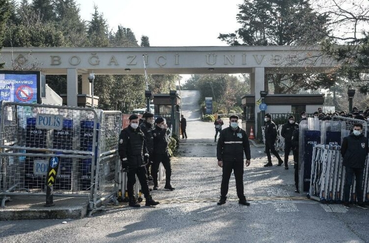 Türkiye akademik özgürlüklerde son sıralara düştü: Kuzey Kore ile aynı grupta 1 Türkiye akademik özgürlüklerde son sıralara düştü: Kuzey Kore ile aynı grupta