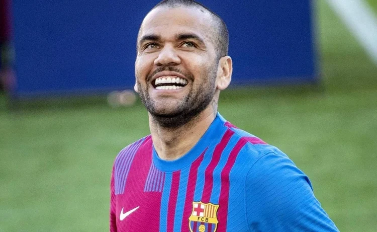 İntihar ettiği iddia edilen Dani Alves'in kardeşi ve basın danışmanından açıklama 1 İntihar ettiği iddia edilen Dani Alves’in kardeşi ve basın danışmanından açıklama