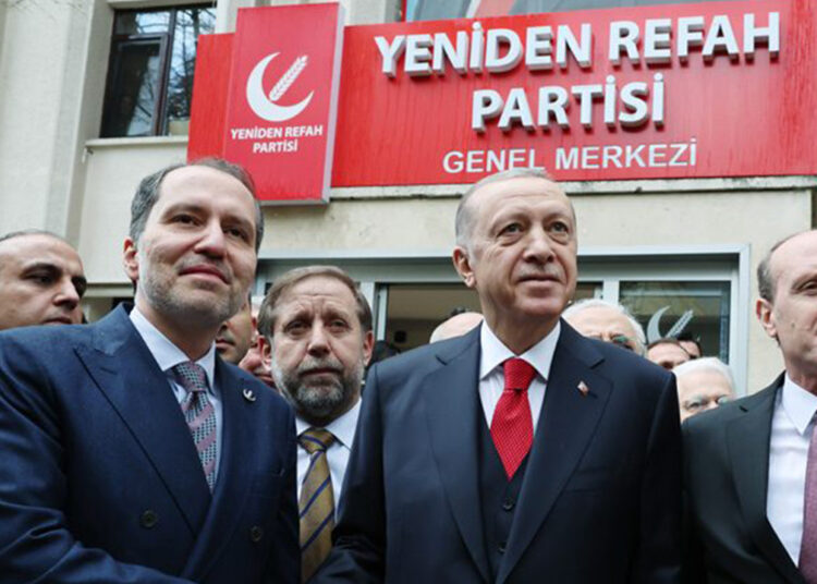 ‘Yeniden Refah adayları seçim öncesi çekilecek’ iddiasına partiden yalanlama