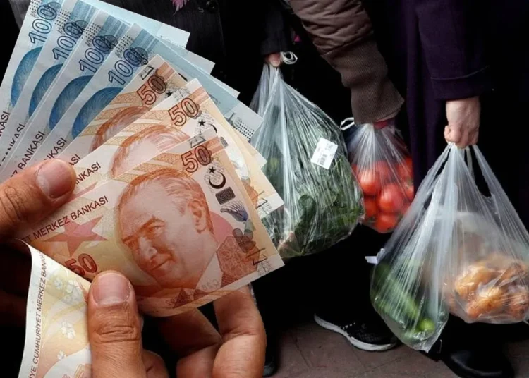 BİSAM araştırdı: Açlık sınırı 25 bin 811 liraya yükseldi 1 Asgari maaş, asgari yaşama yetmiyor! Açlık sınırı ilk kez 20 bin lirayı aştı