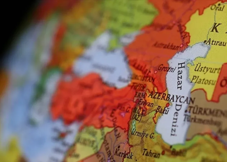 Azerbaycan, Ermenistan'ın sınırda askeri yığınak yaptığını duyurdu 1 Azerbaycan, Ermenistan’ın sınırda askeri yığınak yaptığını duyurdu
