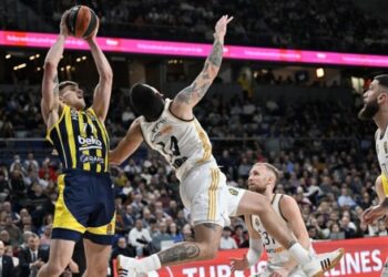 Real Madrid’i evinde yenen Fenerbahçe’de keyifler yerinde