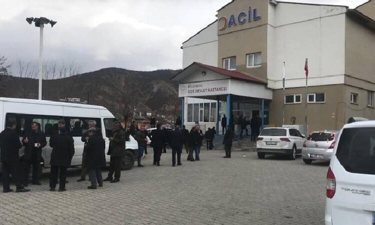 Kaçırdığı kadının evinde katliam yaptı