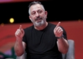 Cem Yılmaz, yeni gösterisinin gelirlerini Oyuncular Sendikası’na bağışladı