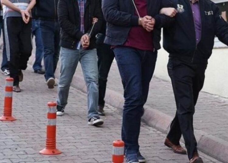 Barış Boyun çetesine operasyon: 13 kişi gözaltında 1 Barış Boyun çetesine operasyon: 13 kişi gözaltında