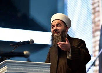 Kalp rahatsızlığı geçiren Cübbeli Ahmet Hoca hastaneye kaldırıldı