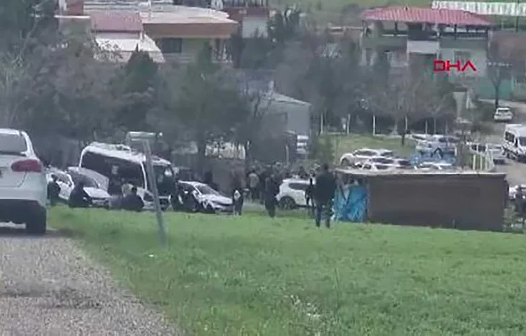 Diyarbakır’da muhtarlık seçiminde silahlı kavga: 1 ölü, 11 yaralı