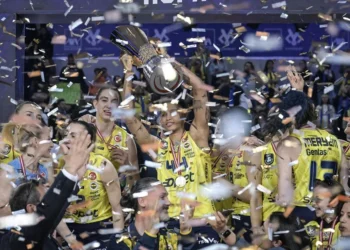 Kadınlar Kupa Voley’de şampiyon Fenerbahçe