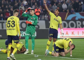 Fenerbahçe, olağanüstü genel kurulu KAP’a bildirdi