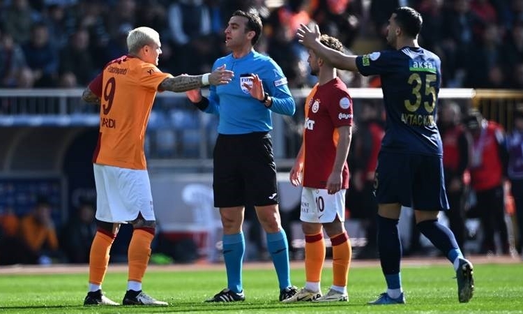 Cevad Prekazi'den Süper Lig açıklaması: 'Galatasaray'ın rakibi hakemler' 1 Cevad Prekazi’den Süper Lig açıklaması: ‘Galatasaray’ın rakibi hakemler’