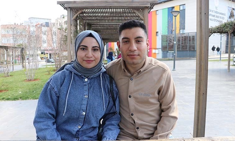 Aileler evliliğe izin vermeyince CİMER'e şikayet etti: 'Cumhurbaşkanım bu kızı istiyorum' 1 Aileler evliliğe izin vermeyince CİMER’e şikayet etti: ‘Cumhurbaşkanım bu kızı istiyorum’