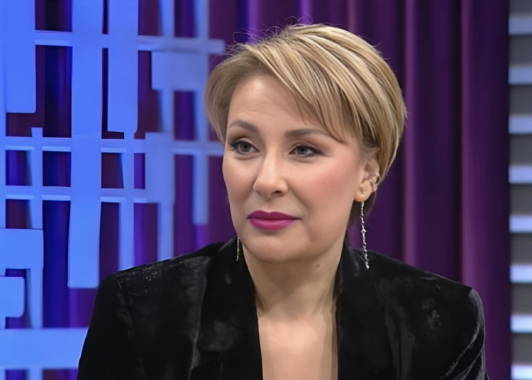 Gülse Birsel duyurdu: Yeni projeleriyle ekrana dönüyor 1 Gülse Birsel duyurdu: Yeni projeleriyle ekrana dönüyor