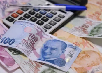 Vatandaş borçla ayakta kalıyor! Hesaplar ekside