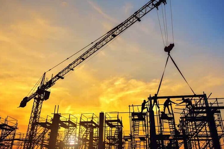 İnşaatçılar 200 bin TL maaşla çalışacak eleman bulamıyor!