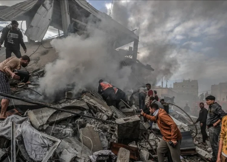 Katili Ramazan da durdurmadı! Filistinlileri yardım beklerken vurdu