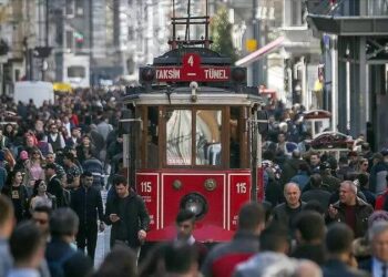 Bakan Yerlikaya İstanbul’daki yabancı sayısını açıkladı