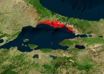 6.2 şiddetindeki depremin ardından telefon hatları kilitlendi 3 Deprem uzmanı “eli kulağında” diyerek uyardı! “Sadece İstanbul değil…”