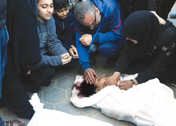 İsrail her gün 151 kadın ve çocuk öldürdü