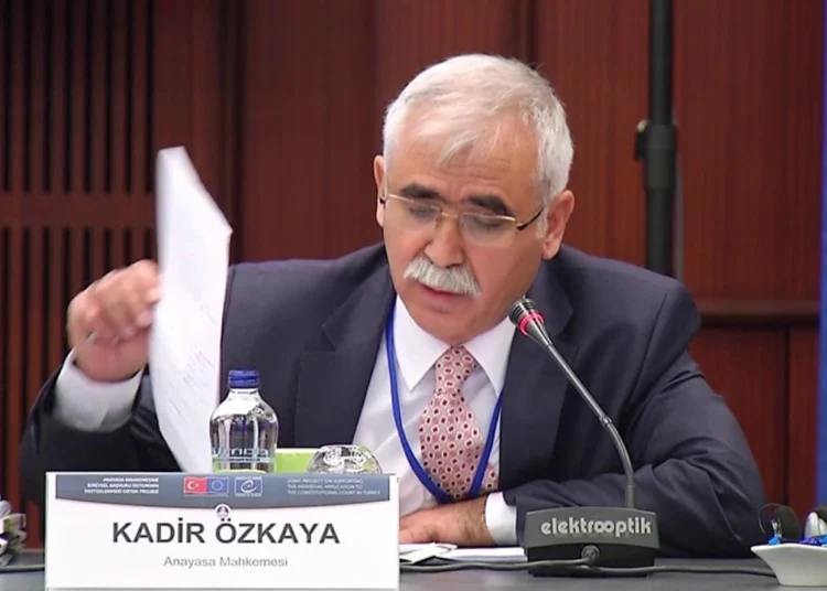 AYM'nin yeni başkanı Kadir Özkaya oldu 1 AYM’nin yeni başkanı Kadir Özkaya oldu