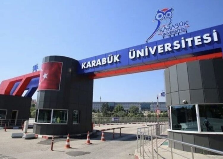 Karabük Üniversitesi ile ilgili paylaşımlara soruşturma: Çok sayıda gözaltı 1 Karabük Üniversitesi ile ilgili paylaşımlara soruşturma: Çok sayıda gözaltı
